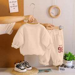 Boys Beige Alphanumeric Printed sweatshirt With Jogger Sets