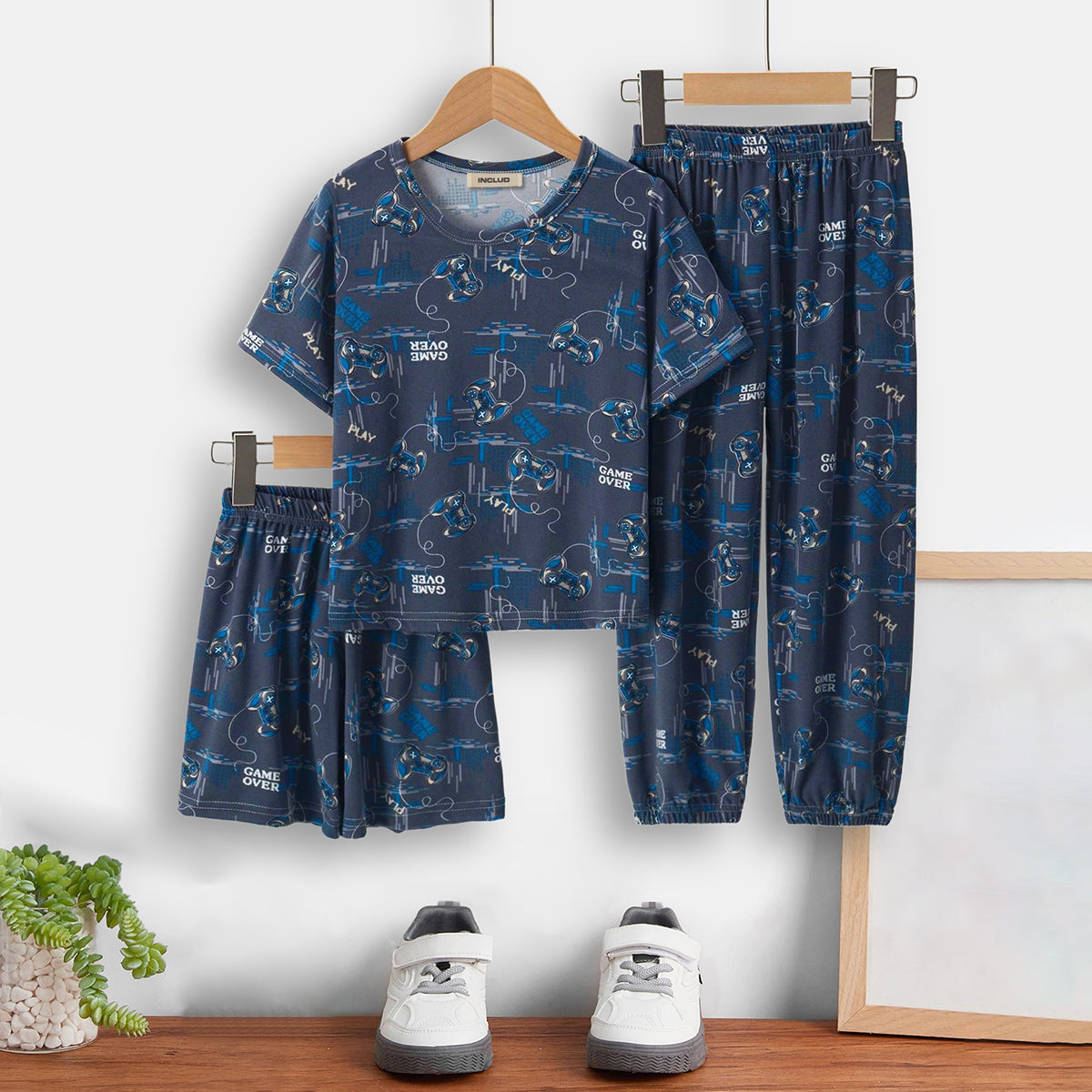 Boys Blue Gaming Print T-Shirt With Shorts And Pajama Set