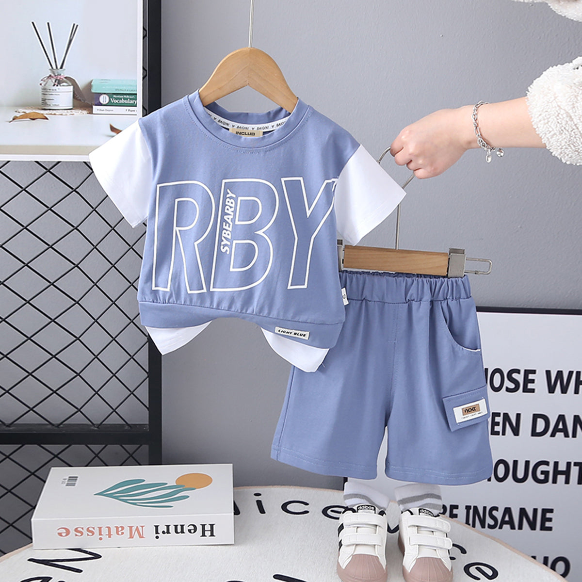 Boys Blue Colorblocked Typographic Printed T-Shirt With Shorts Set
