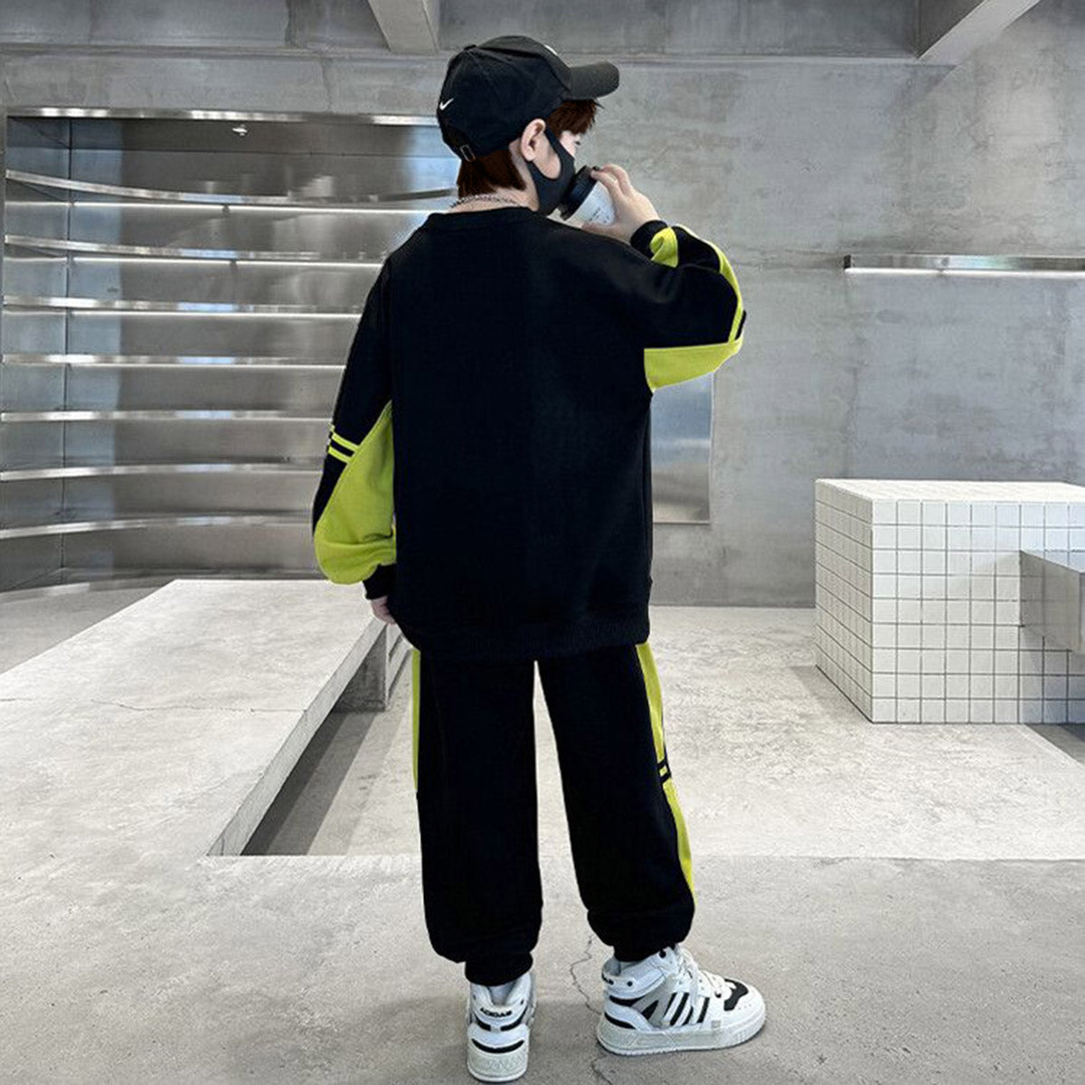 Boys Black Typographic Printed Winter Sweatshirt With Pants Sets