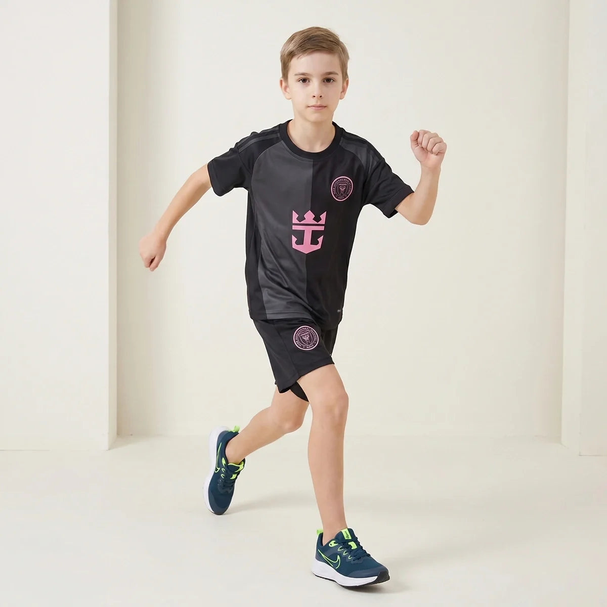 Boys Black Short Sleeve Graphics Print T-Shirt With Shorts Sets