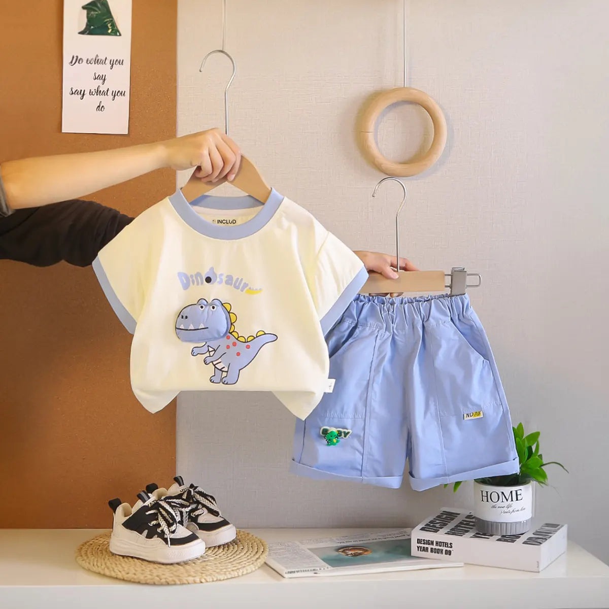 Boys Blue Dinosaur Printed T-Shirt With Shorts Sets