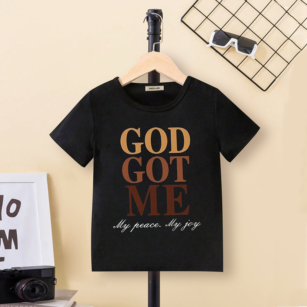 Boys Black Typographic Printed Regular Short Sleeves T-Shirt