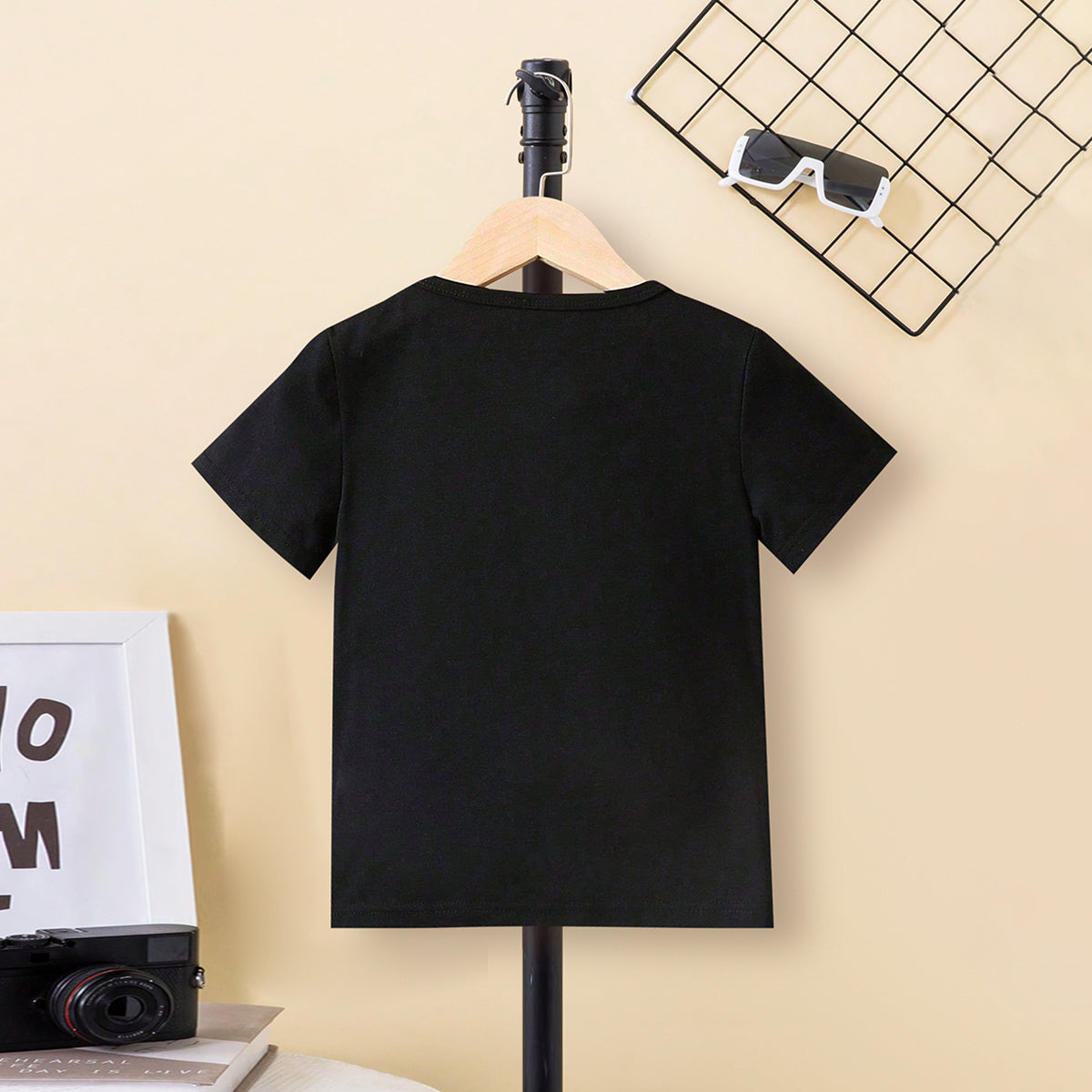 Boys Black Typographic Printed Regular Short Sleeves T-Shirt