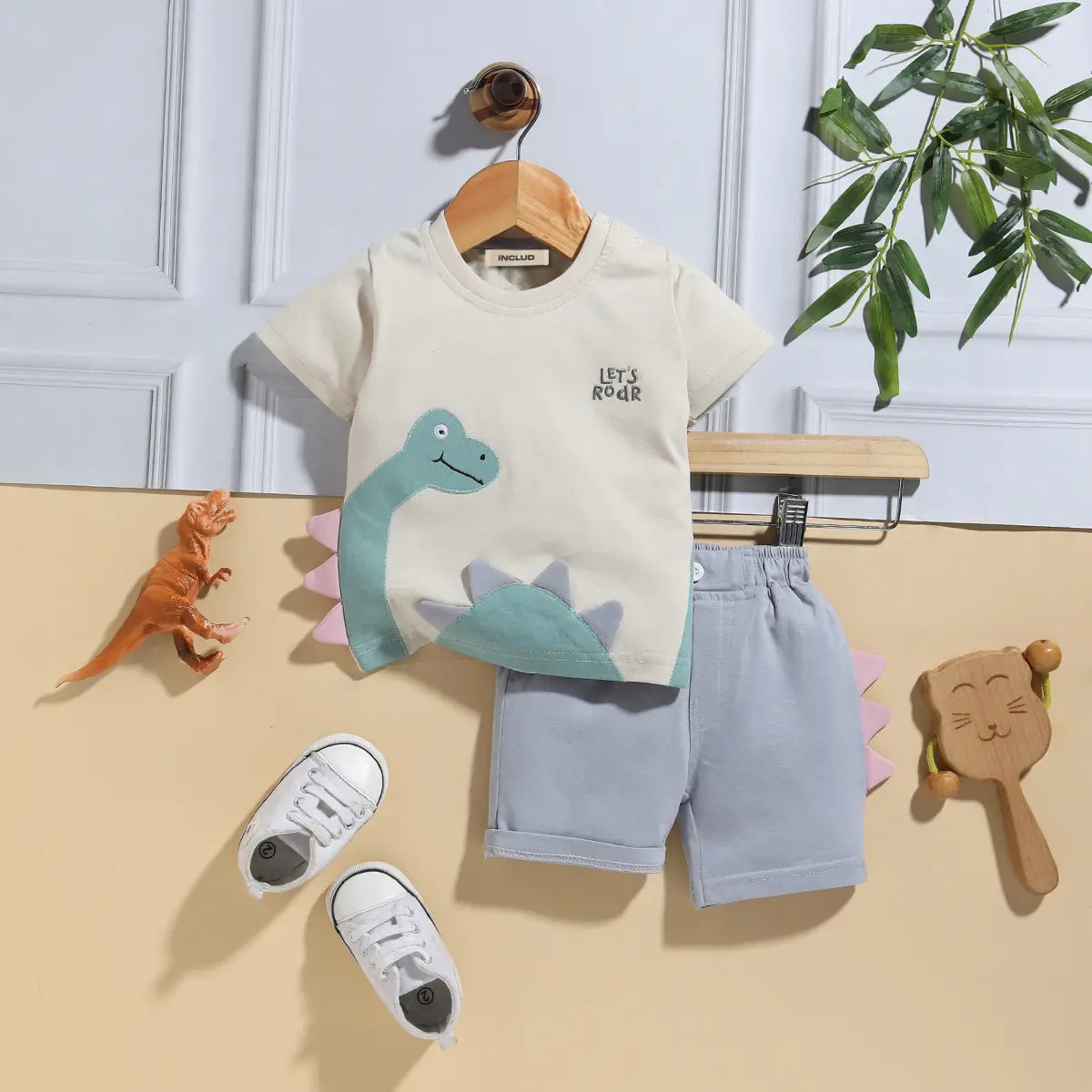 Boys Beige Dinosaur Applique Short Sleeve T-Shirt With Elasticated Shorts Sets
