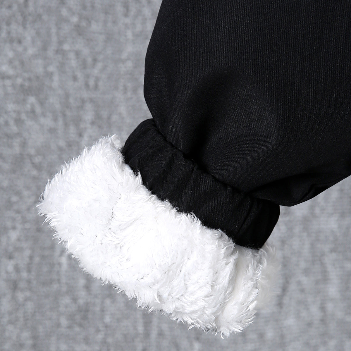 Boys Black Color-blocked Half Zipper Sweatshirt With Fur Lining & Pants Sets