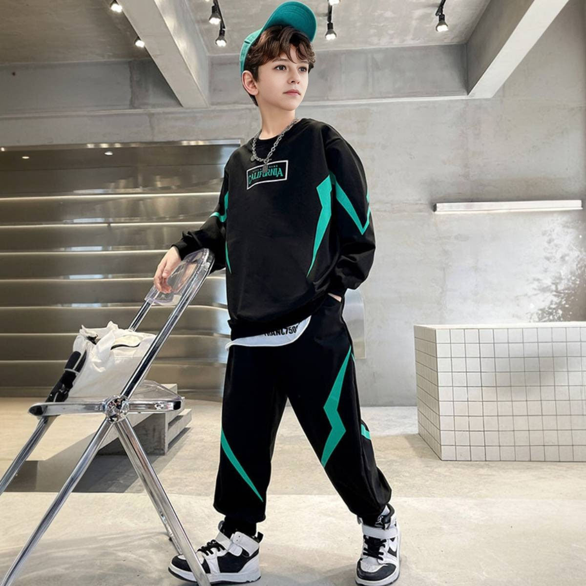 Boys Black Typographic Printed Winter Sweatshirt With Jogger Set
