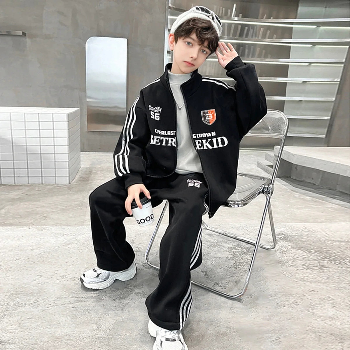 Boys Black Alphanumeric Printed Oversized Zip-up Jacket With Pants Sets