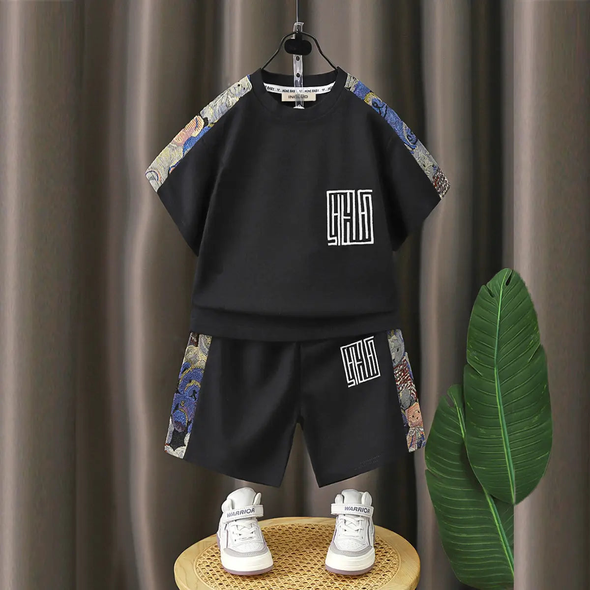 Boys Black Abstract Print Raglan Sleeves T-Shirt With Shorts Co-ord Sets