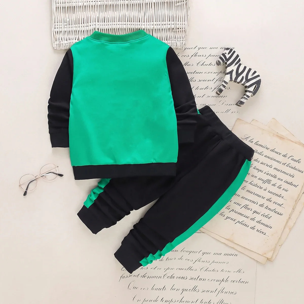 Boys Black Typographic Sweatshirt With Joggers Sets