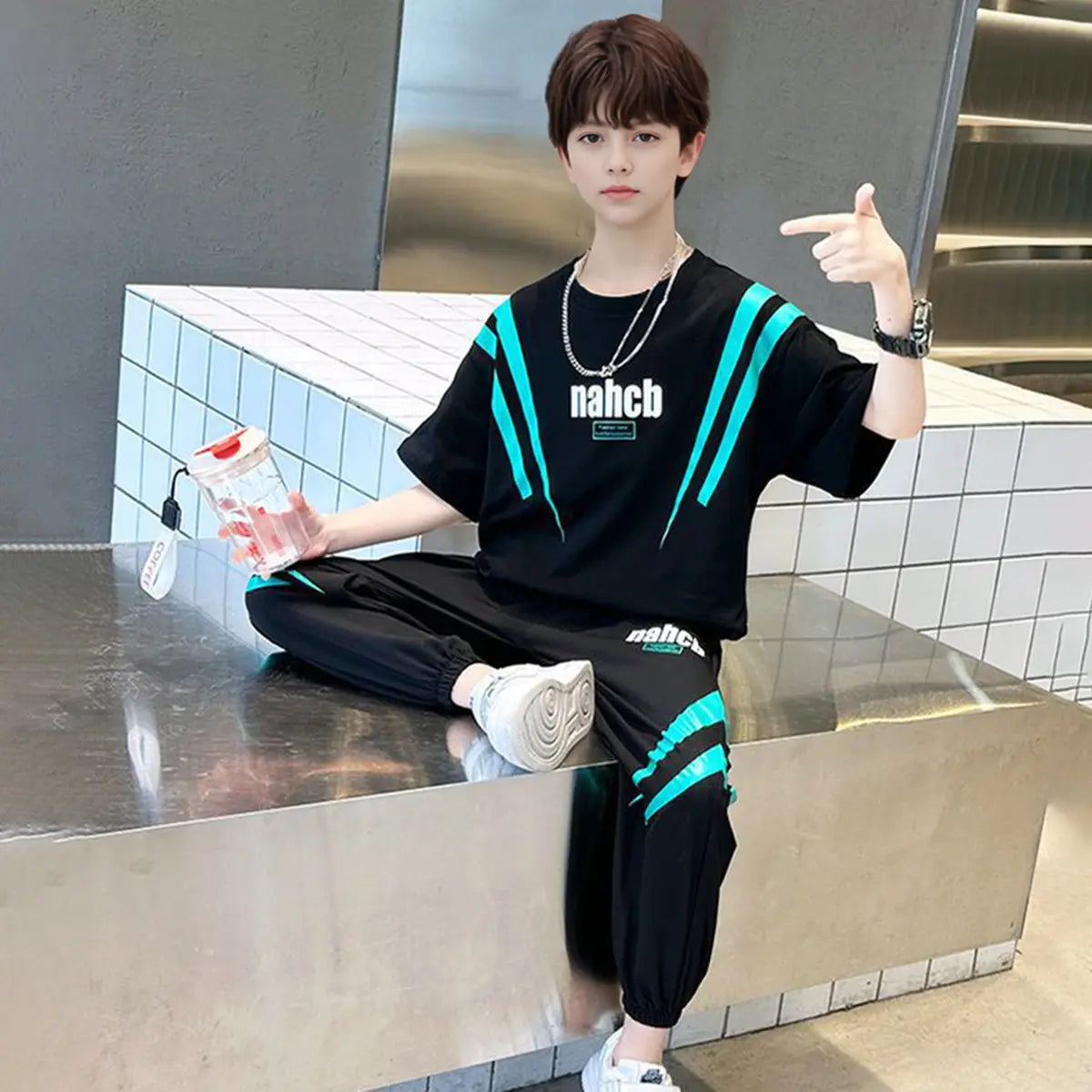 Boys Black Typographic Printed T-Shirt With Joggers Co-ord Sets