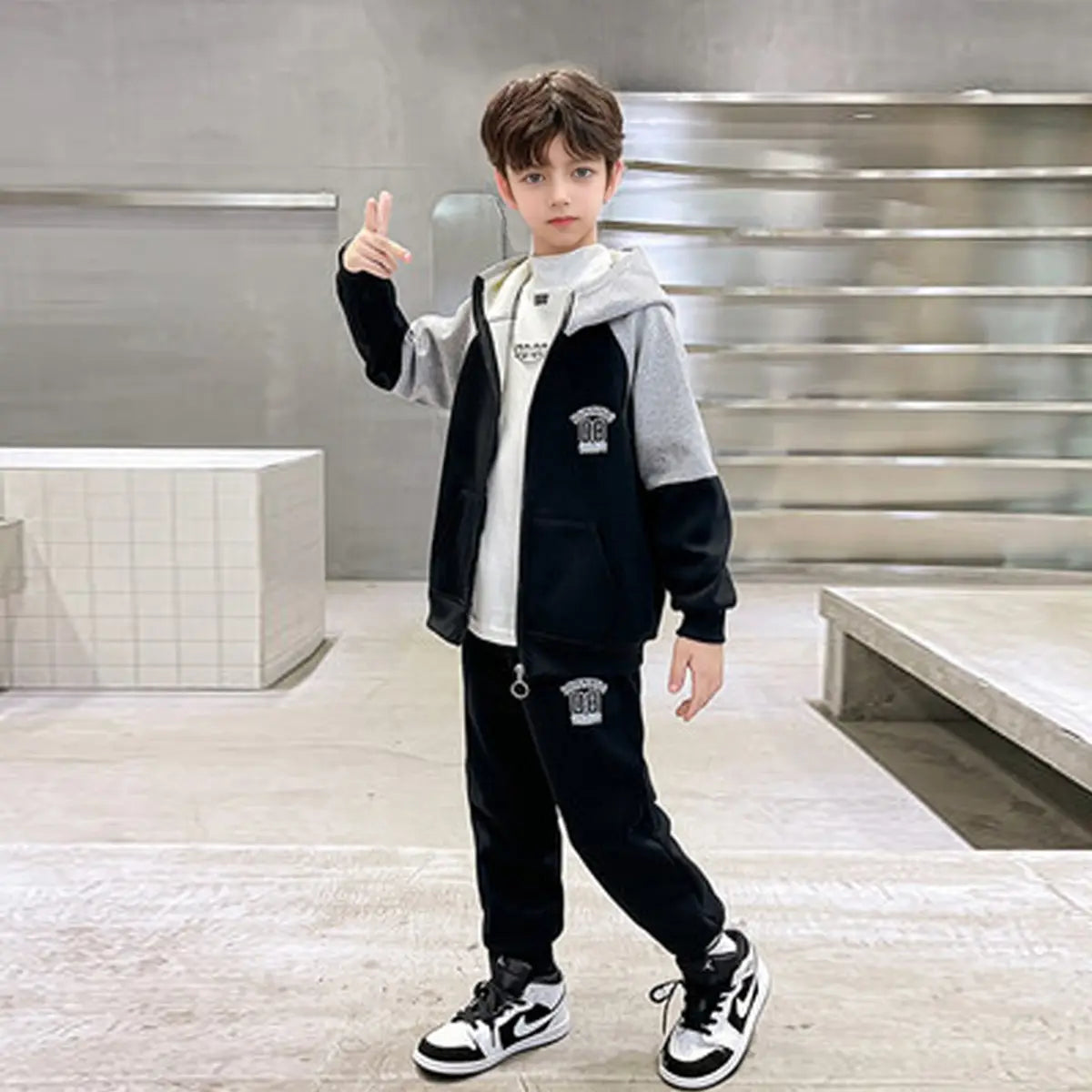 Boys Black Alphanumeric Printed Hooded Zipper Jacket With Jogger Sets
