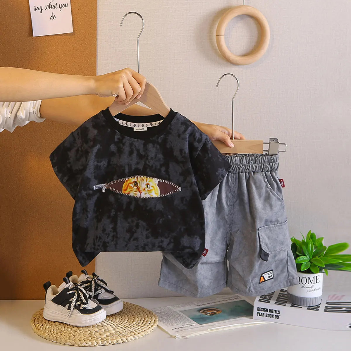 Boys Black Graphics & Tie-dye Printed T-Shirt With Cargo Shorts Sets