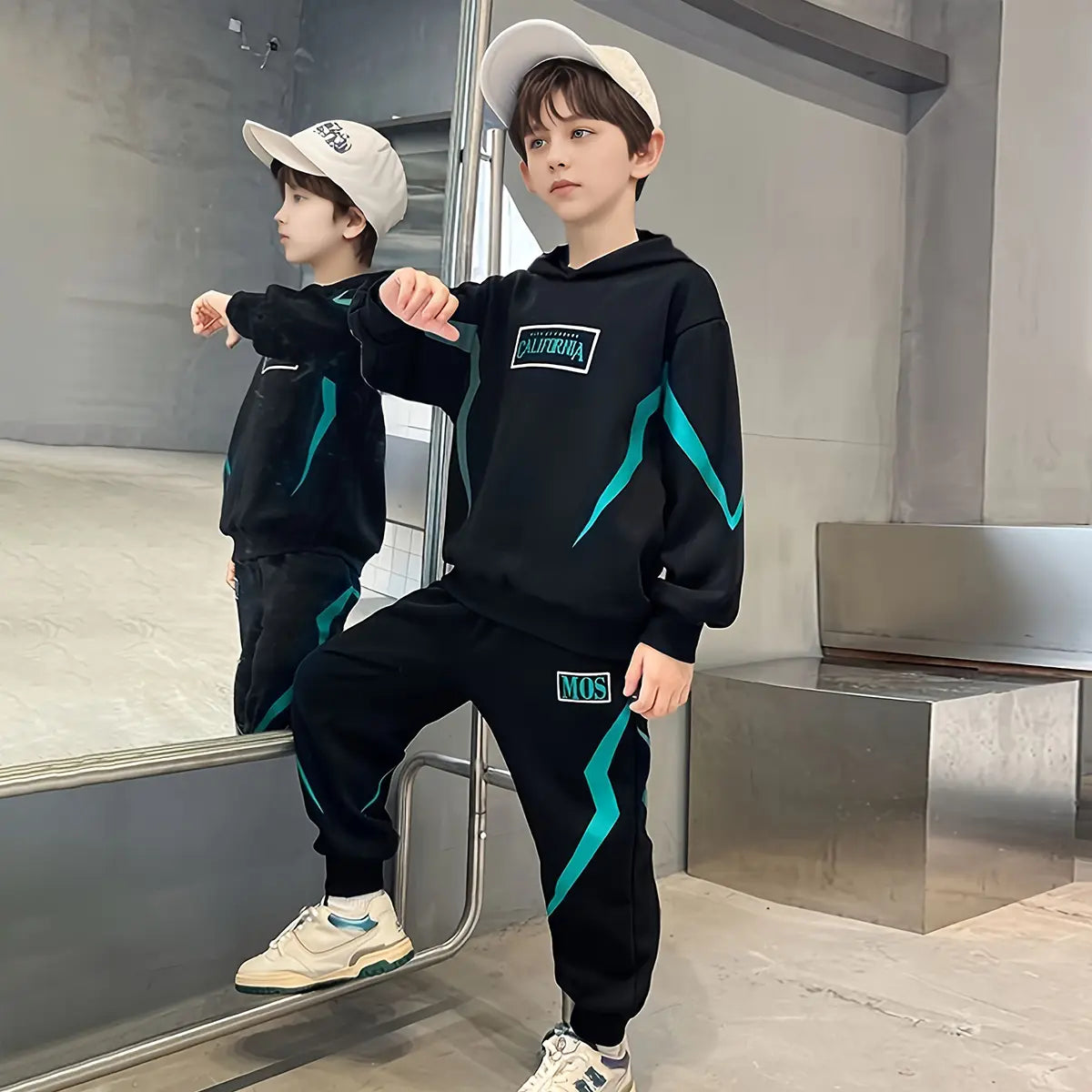 Boys Black Typographic Printed Hooded Sweatshirt With Jogger Sets