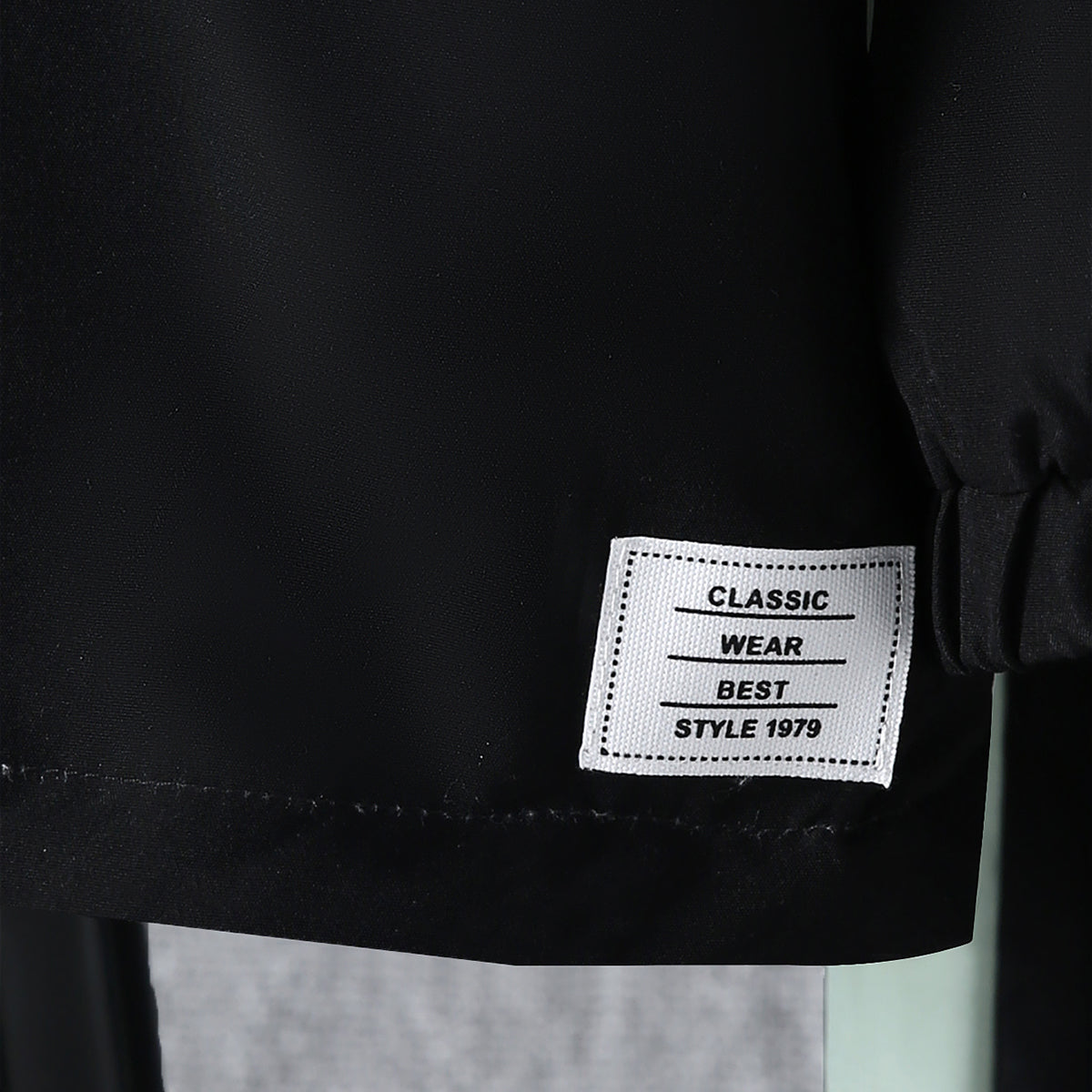 Boys Black Color-blocked Half Zipper Sweatshirt With Fur Lining & Pants Sets