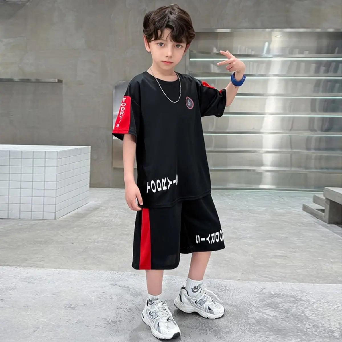 Boys Black Typographic Printed Oversized T-Shirt With Shorts Sets